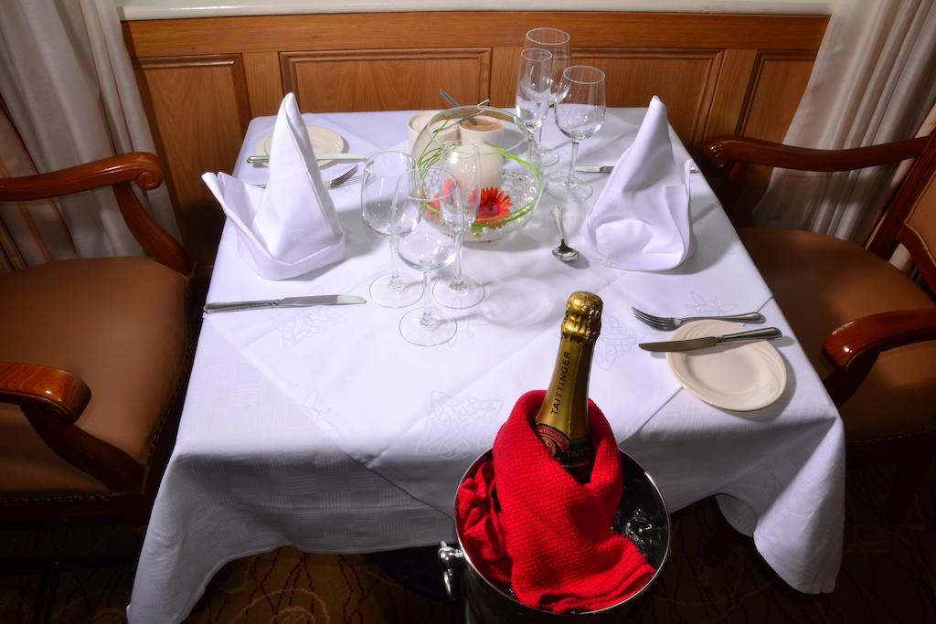 Fairhill House Hotel Clonbur Екстер'єр фото