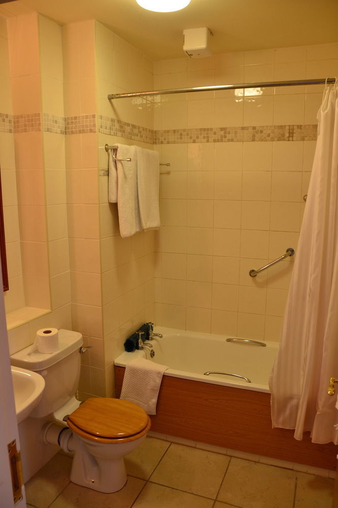 Fairhill House Hotel Clonbur Екстер'єр фото